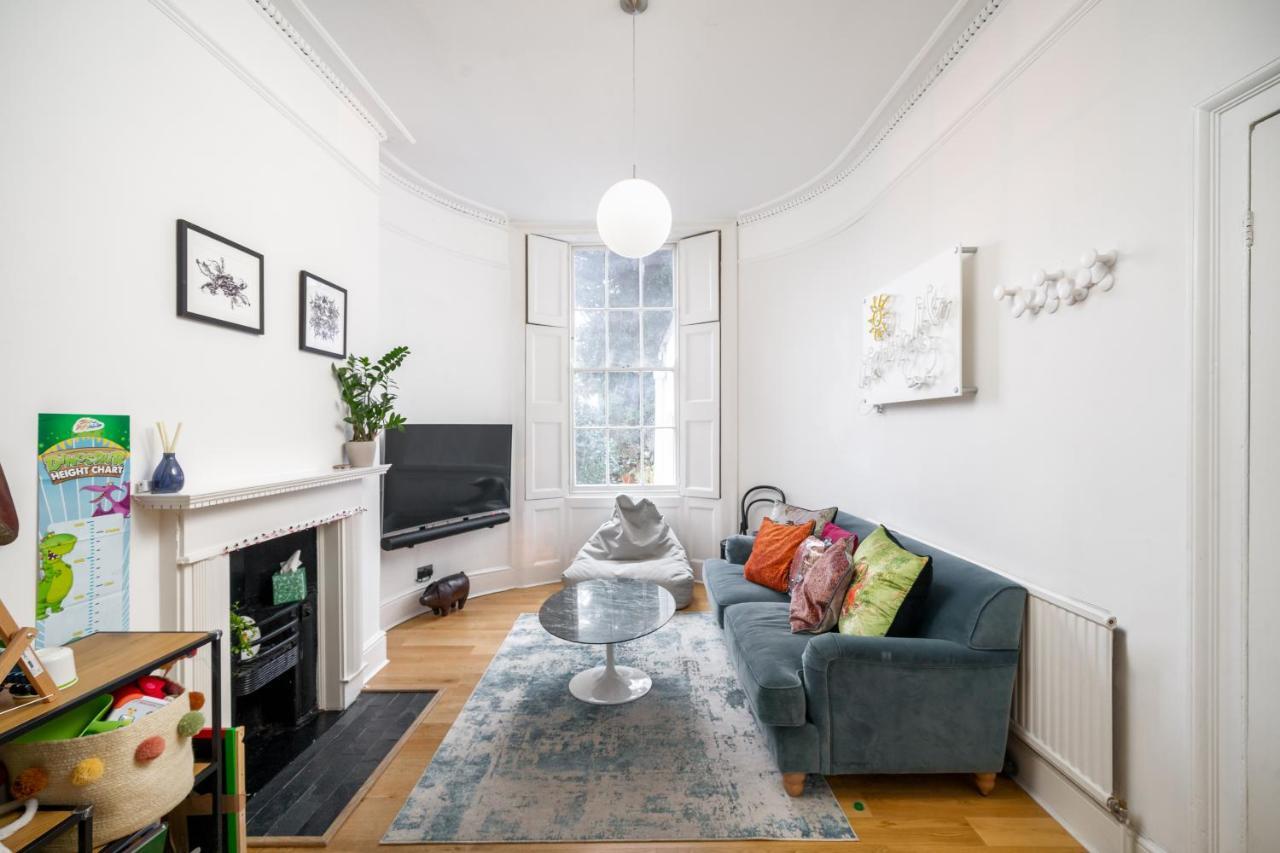 Sleek Flat With Communal Courtyard ロンドン エクステリア 写真