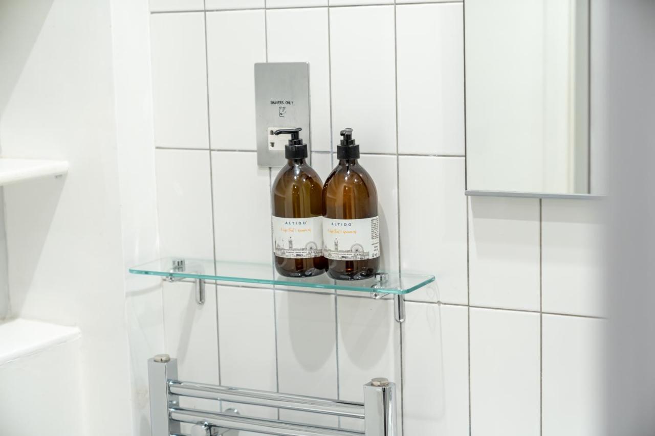 Sleek Flat With Communal Courtyard ロンドン エクステリア 写真