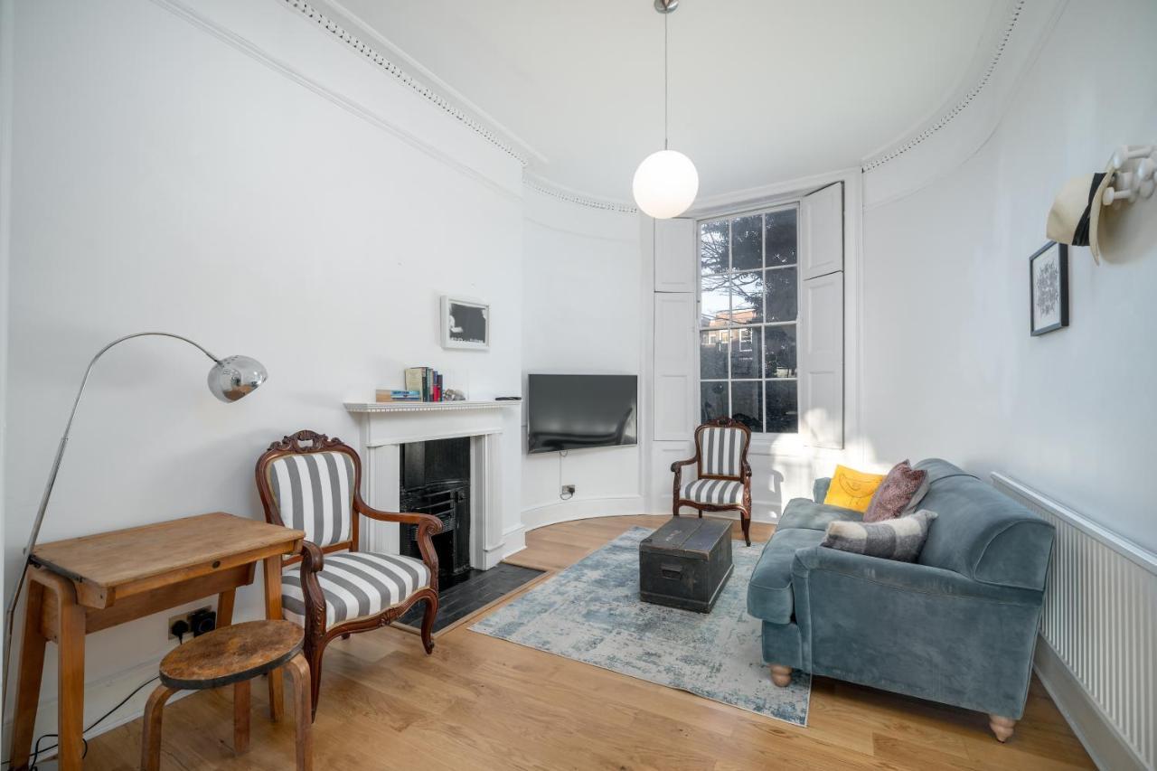 Sleek Flat With Communal Courtyard ロンドン エクステリア 写真