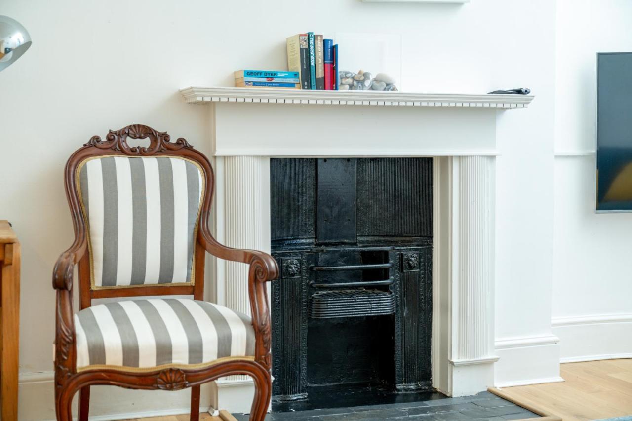 Sleek Flat With Communal Courtyard ロンドン エクステリア 写真
